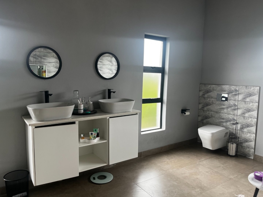 To Let 6 Bedroom Property for Rent in Seasons Lifestyle Estate North West